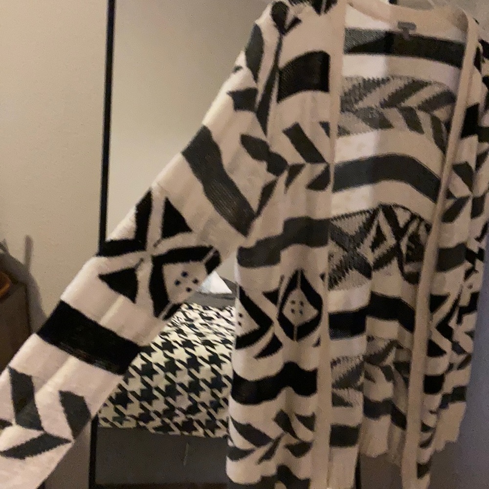 Long Aztec sweater - Picture 4 of 5
